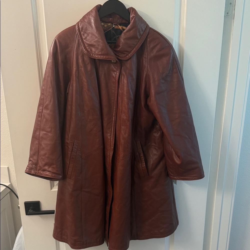 Vintage Vera Pelle Made in Italy 🇮🇹 Leather Coat